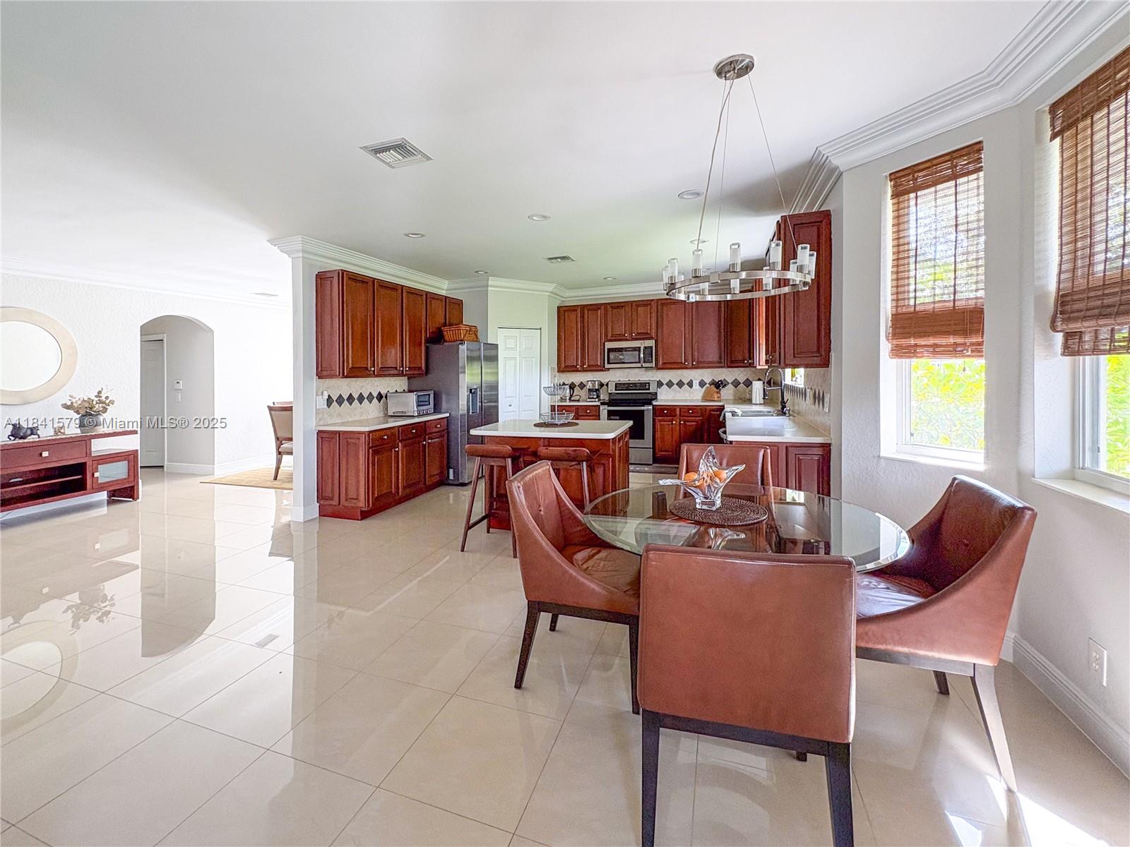 Property photo # 6