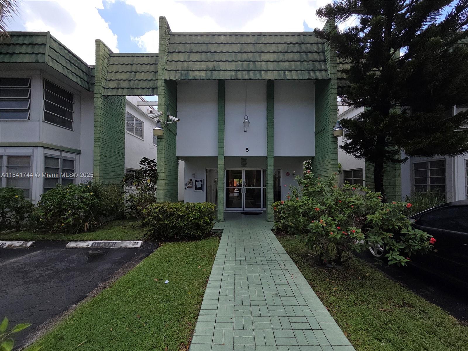 4821 NW 22nd Ct #110, Lauderhill, Florida image 24