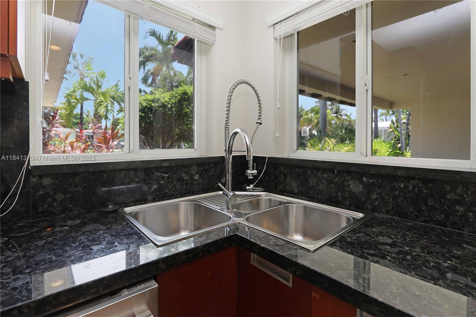 742 Harrison St, Hollywood, Florida image 12