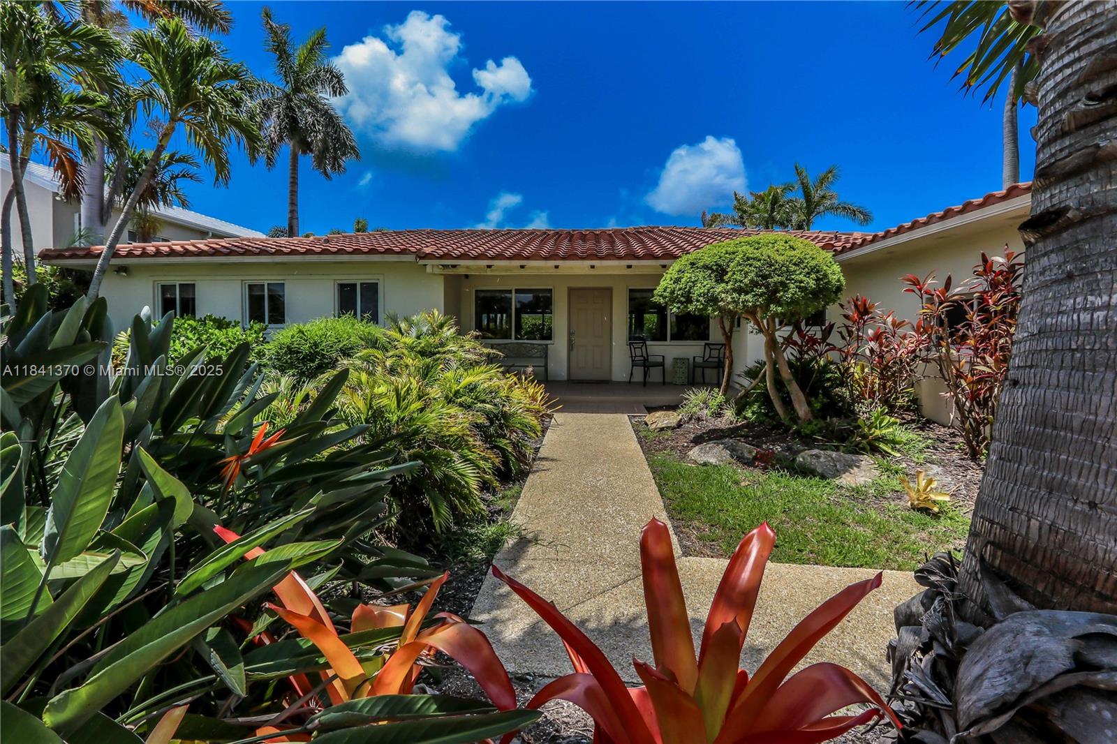 742 Harrison St, Hollywood, Florida image 2