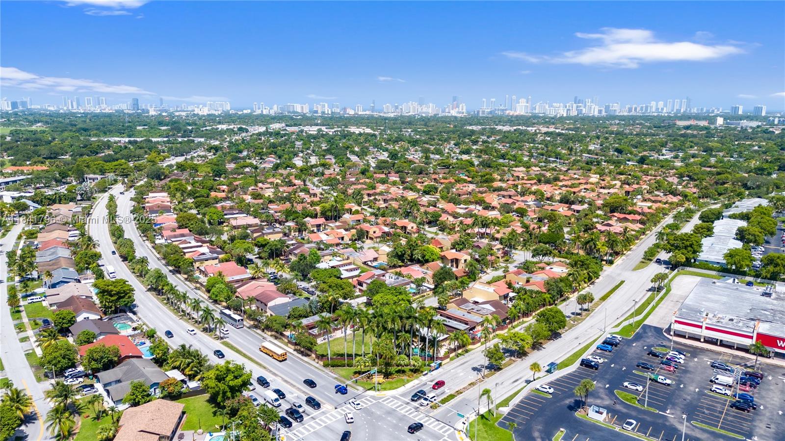 1040 NE 204th Ter, Miami, Florida image 35