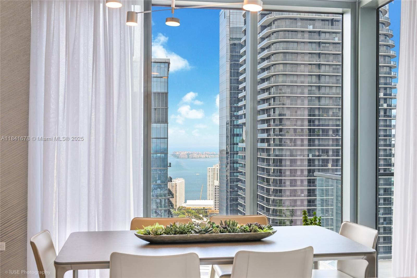 88 SW 7 Street #4101, Miami, Florida image 15