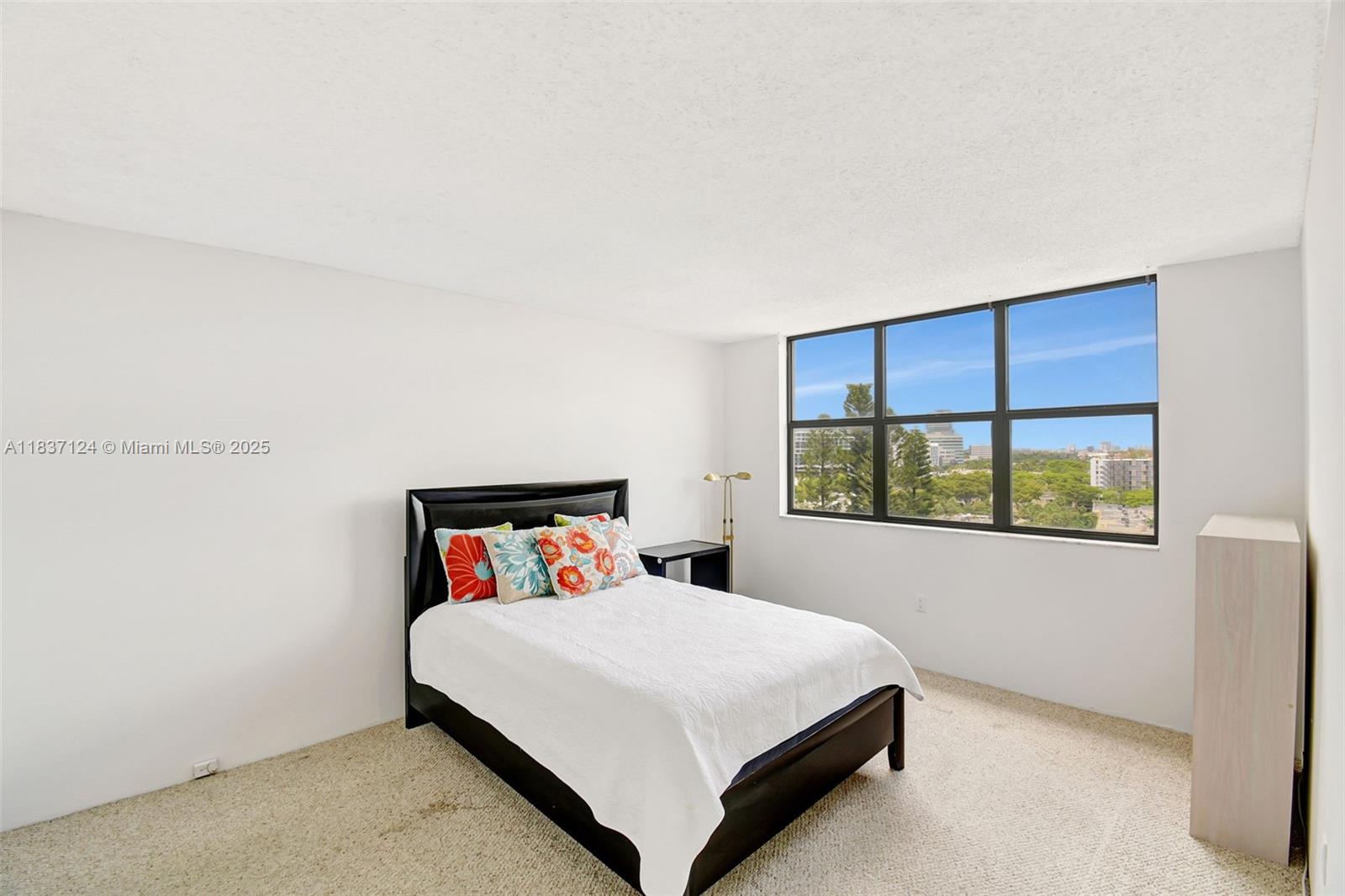 20100 W Country Club Dr #1005, Aventura, Florida image 19