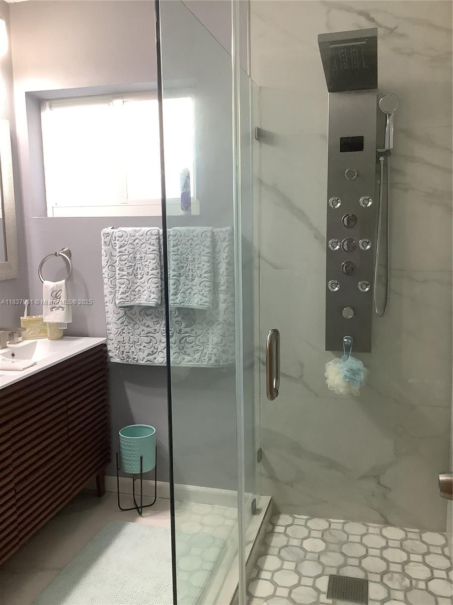 7170 SW 9th St, Pembroke Pines, Florida image 5