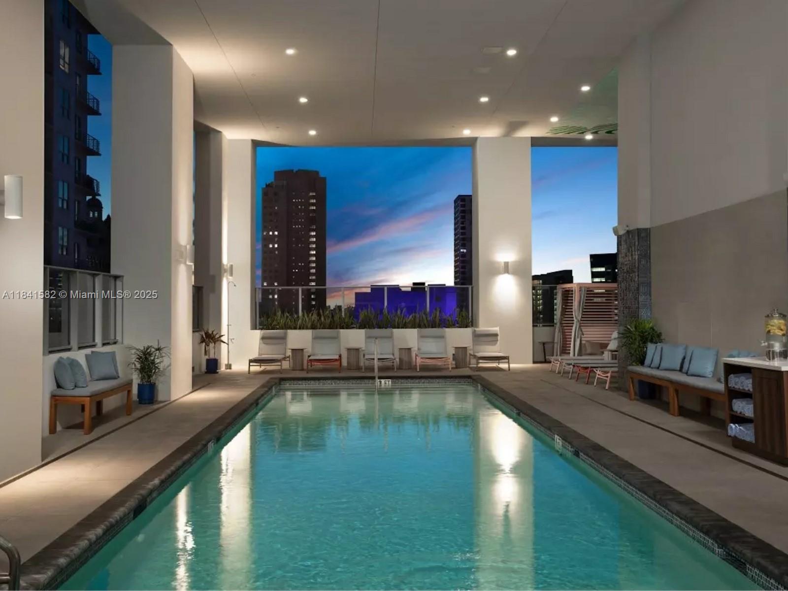 227 NE 2nd St #1602, Miami, Florida image 1