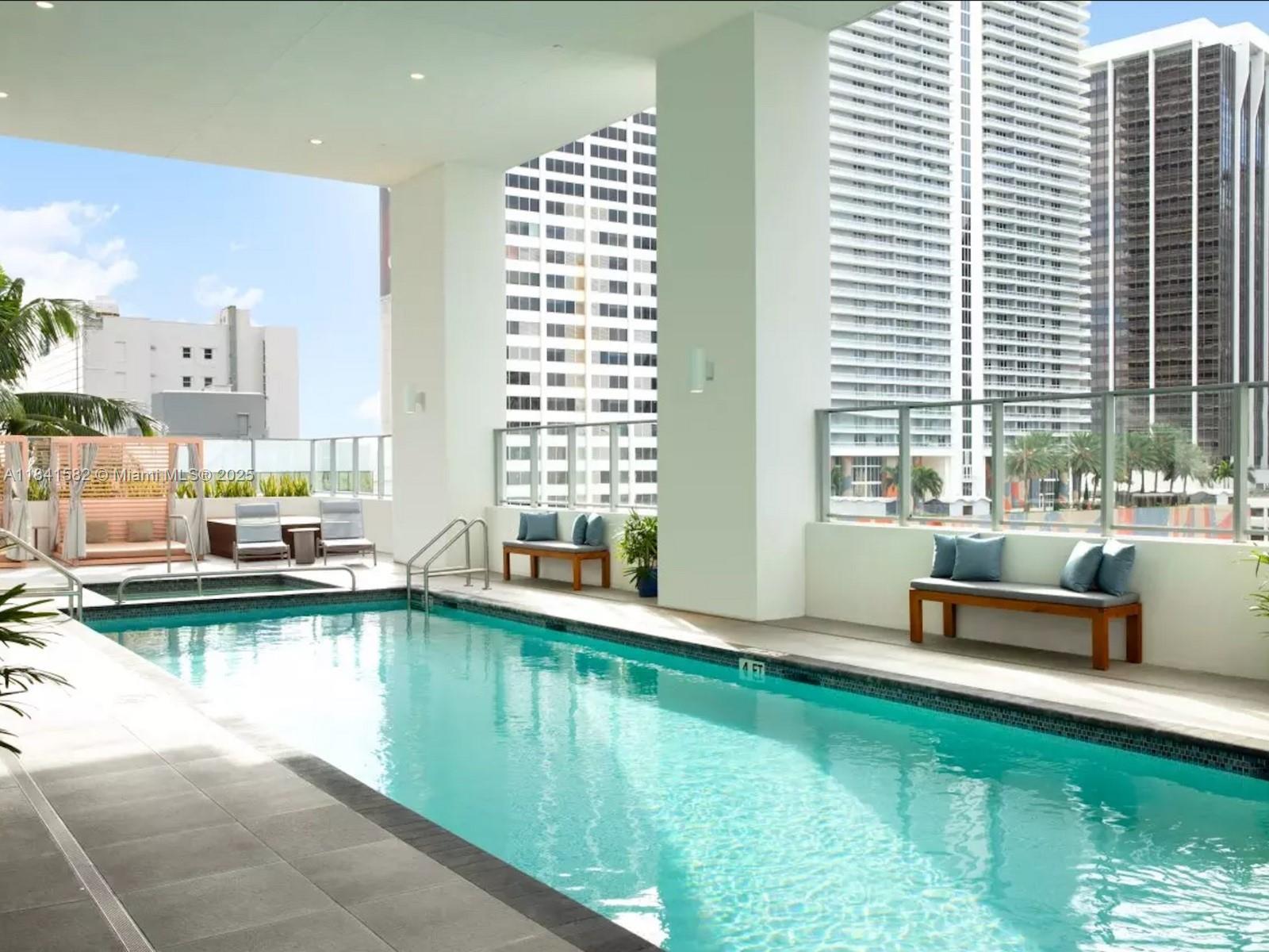 227 NE 2nd St #1602, Miami, Florida image 9