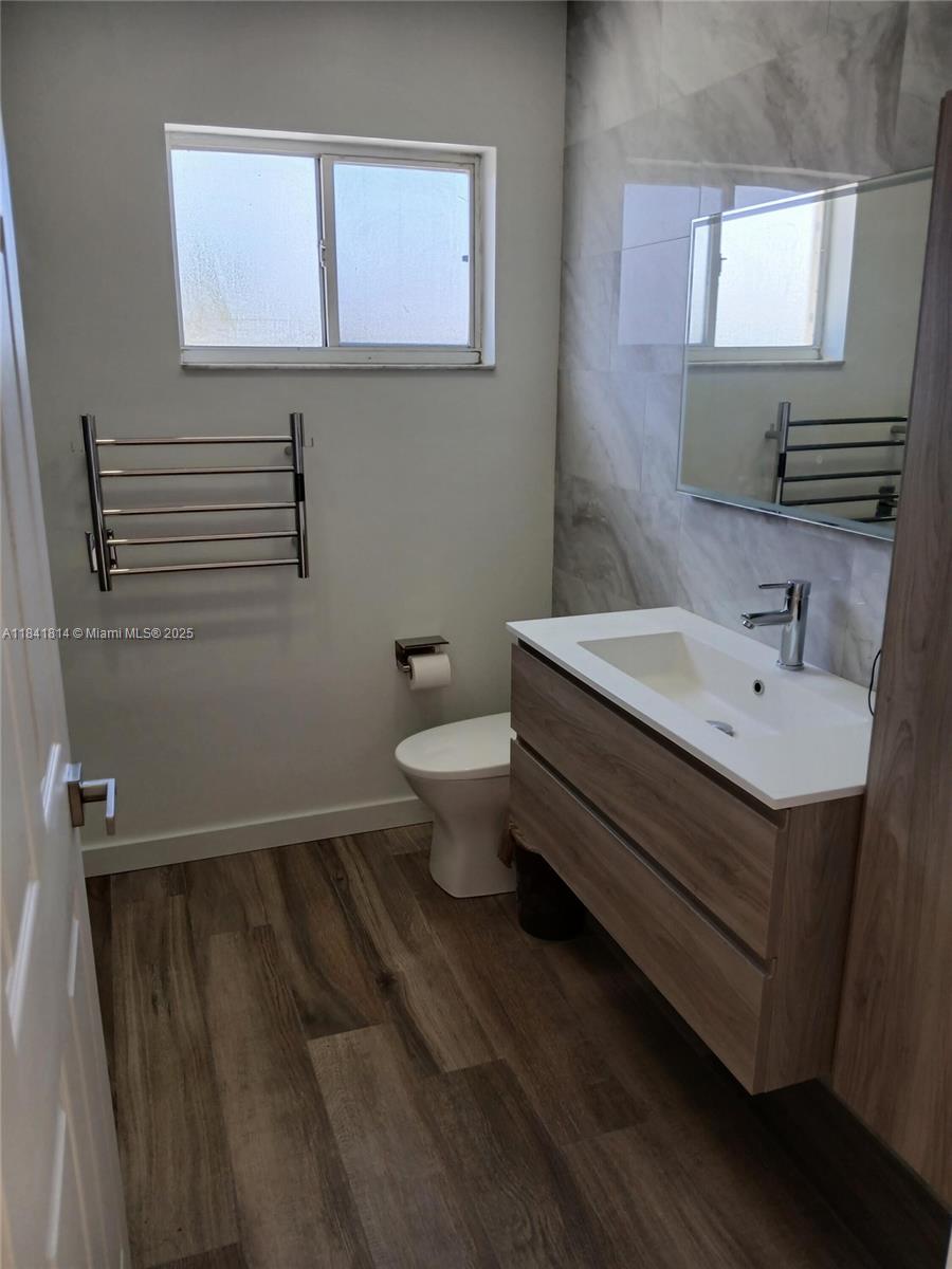 7467 NW 169th Ln, Hialeah, Florida image 11