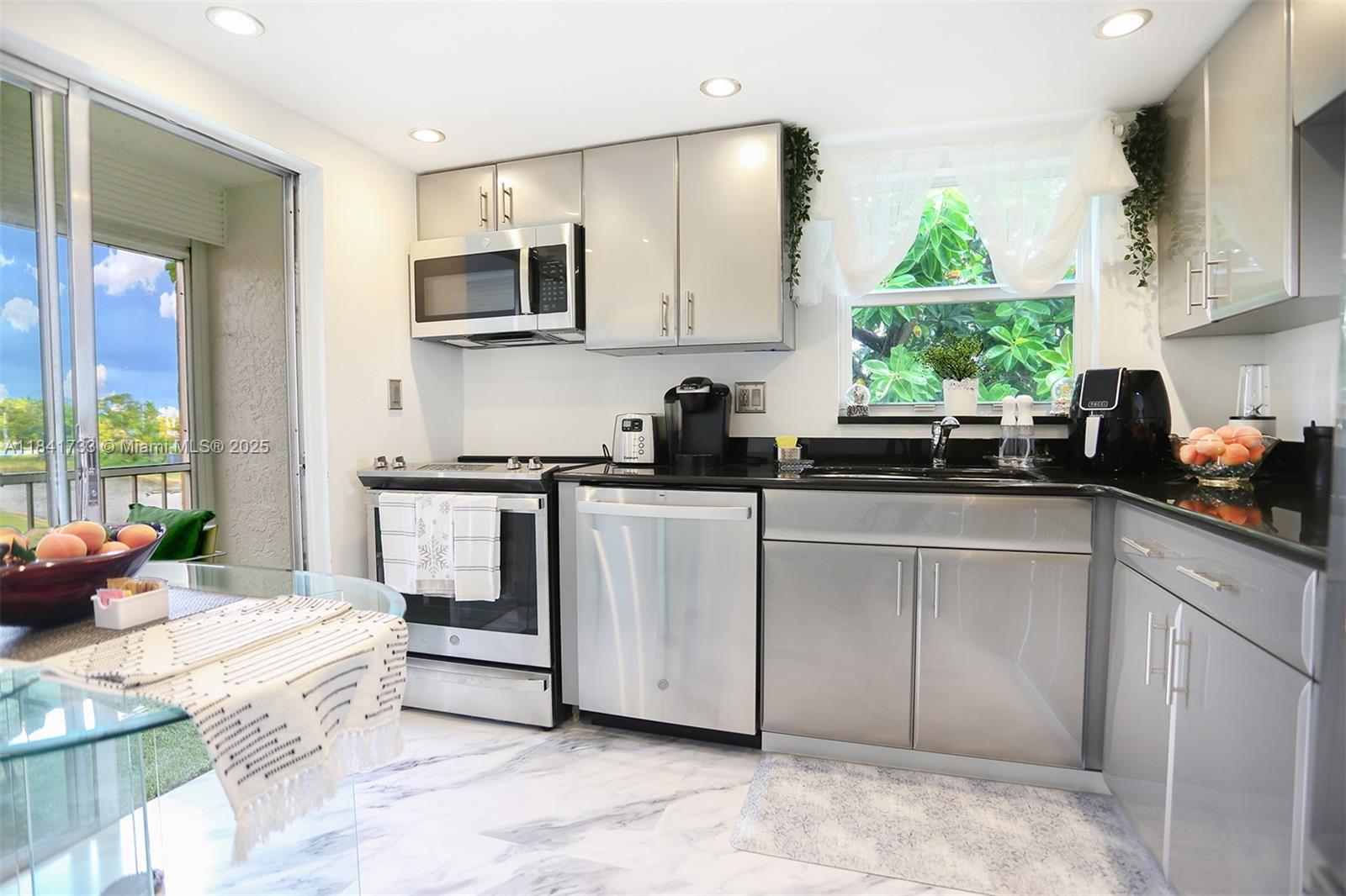 Property photo # 8