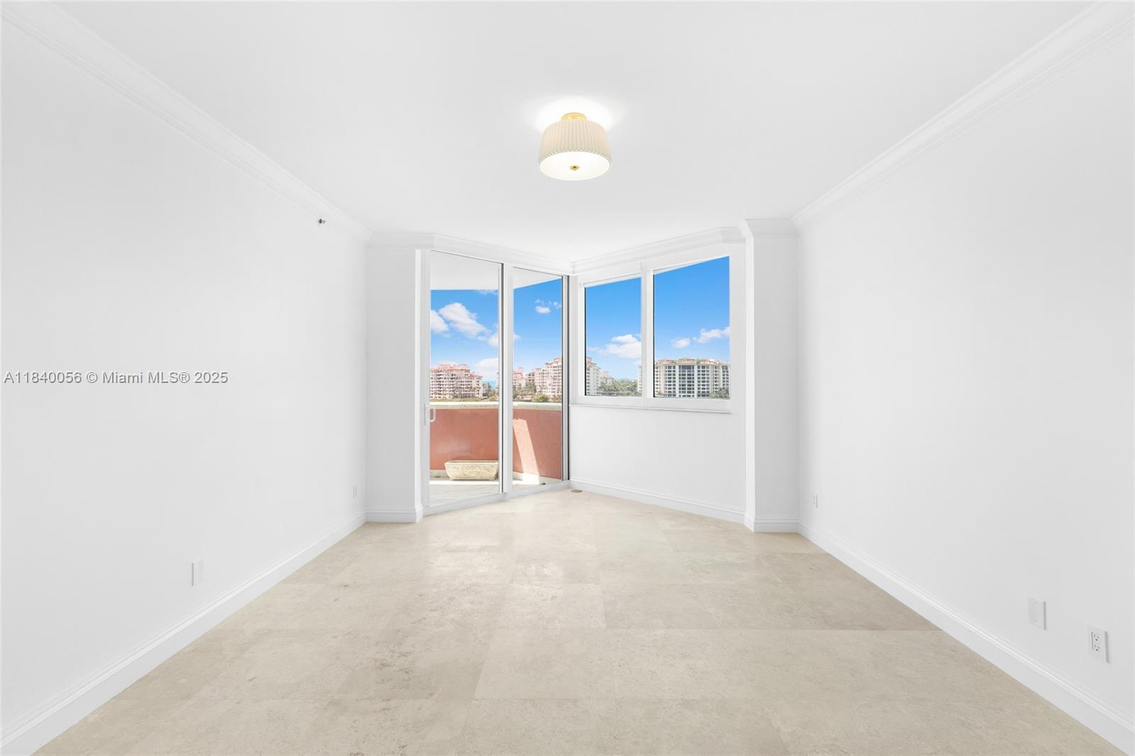 300 S Pointe Drive #801, Miami Beach, Florida image 19