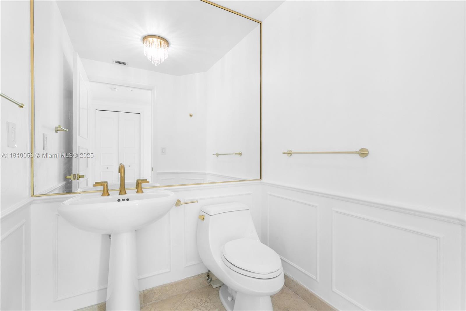 300 S Pointe Drive #801, Miami Beach, Florida image 23
