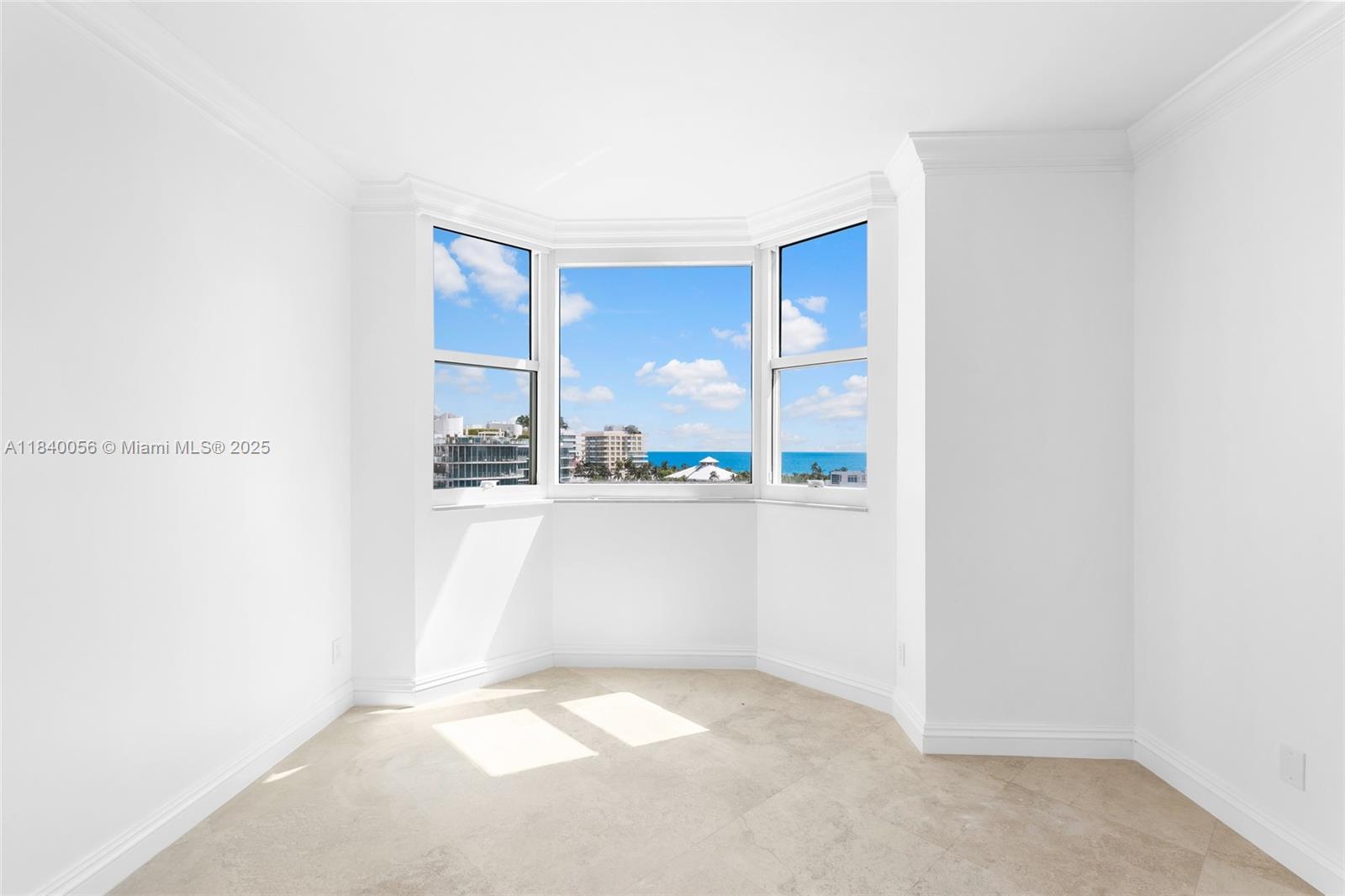 300 S Pointe Drive #801, Miami Beach, Florida image 24