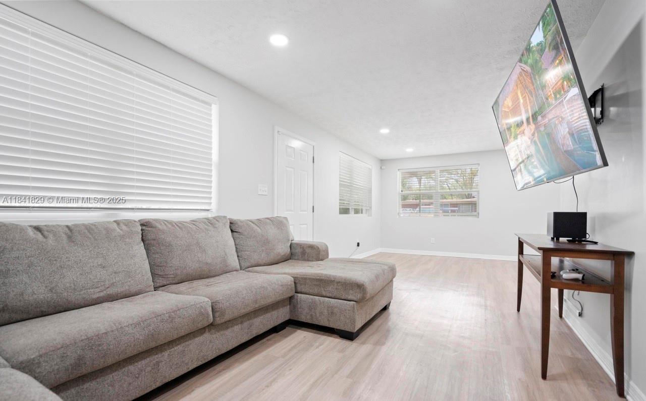 1274 Lake Shore Blvd, Jacksonville, Florida image 4