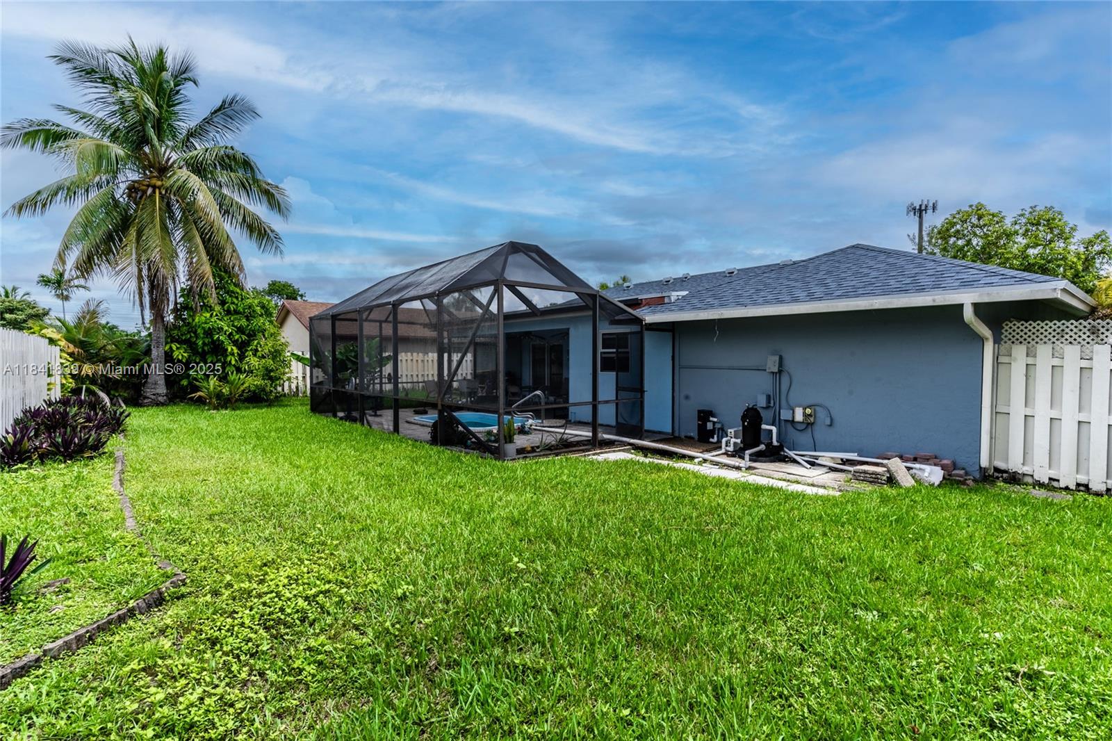6990 NW 23rd St, Margate, Florida image 25