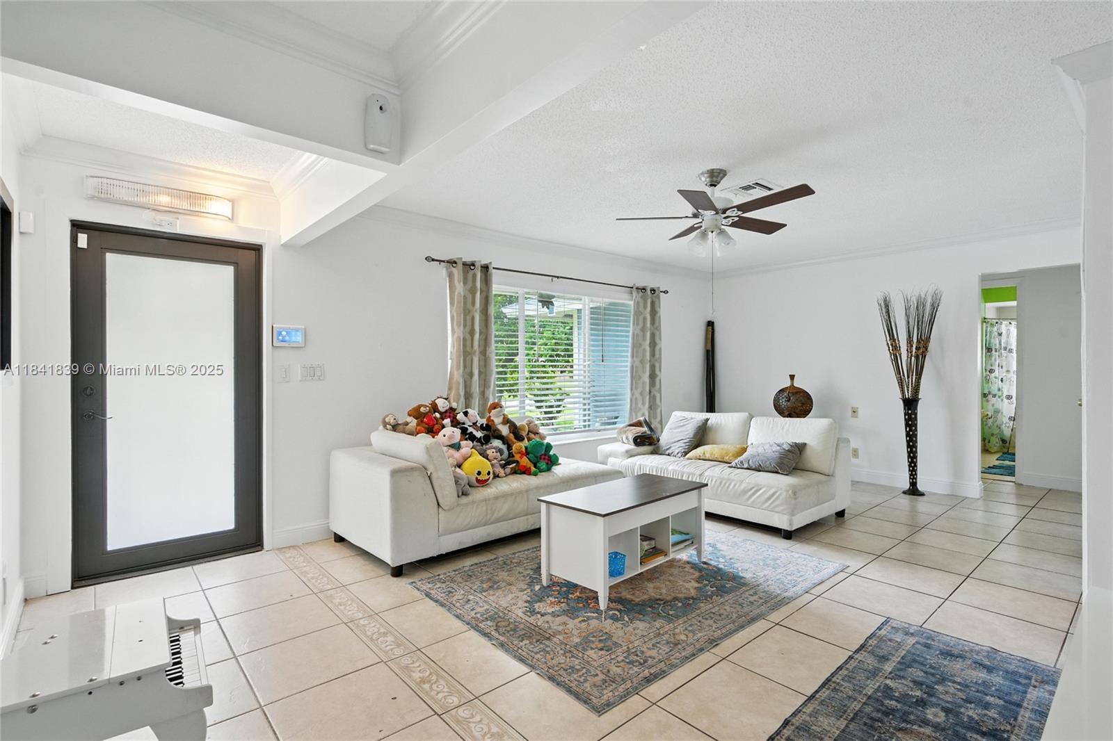 6990 NW 23rd St, Margate, Florida image 4