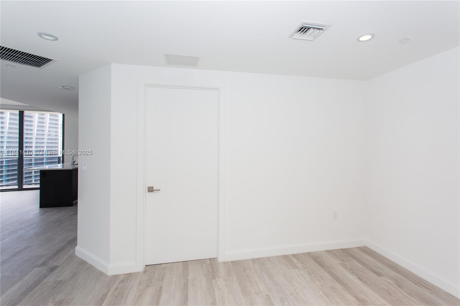 45 SW 9th St #3803, Miami, Florida image 3