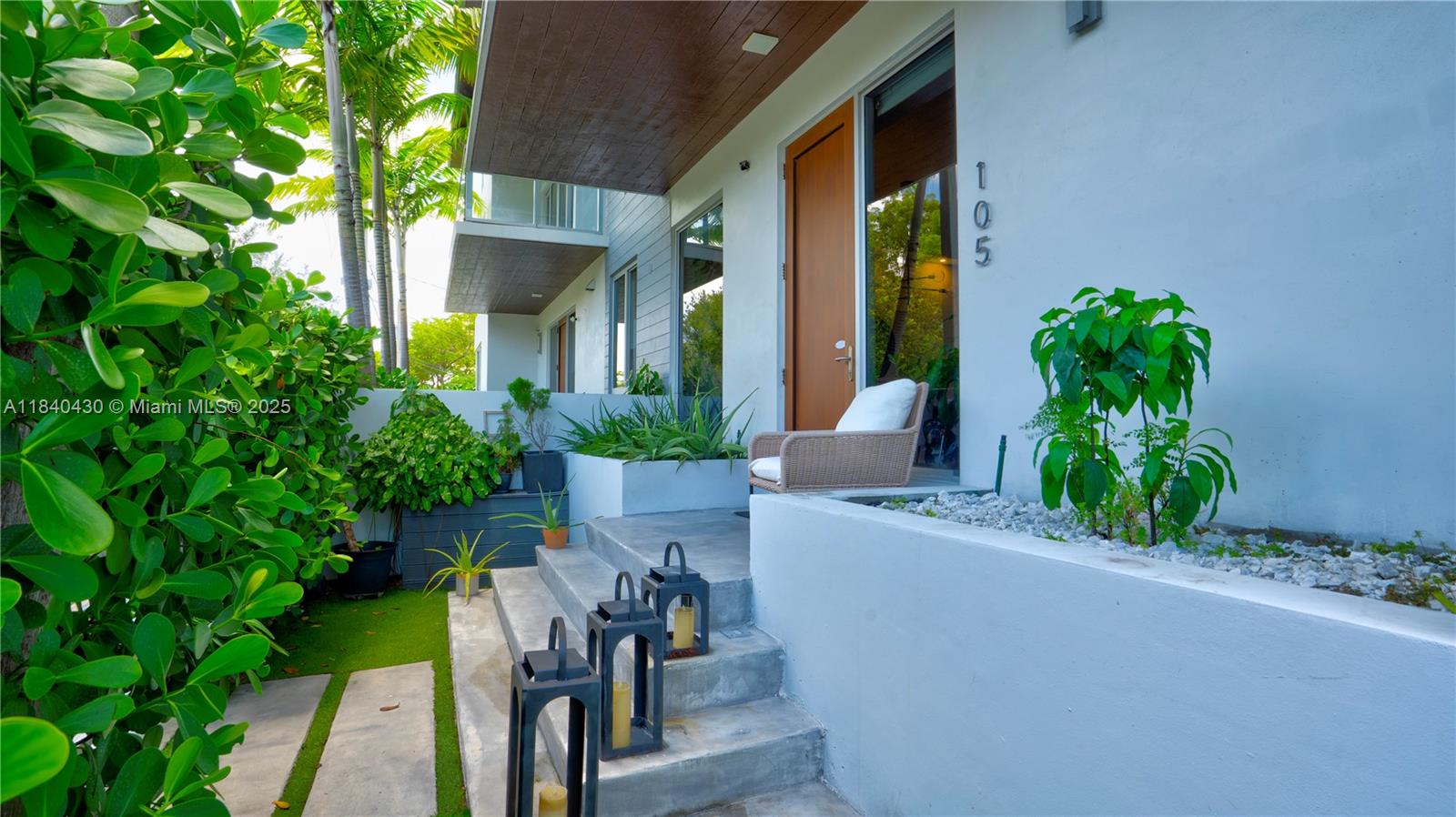 545 SW 11th St #105, Miami, Florida image 1