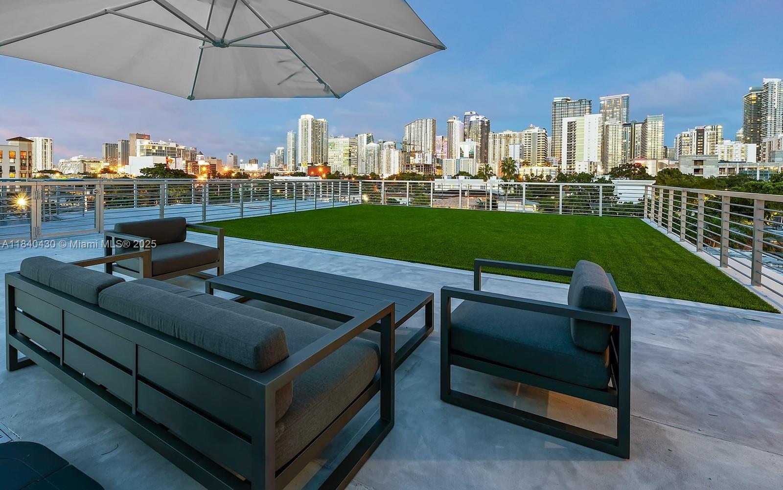 545 SW 11th St #105, Miami, Florida image 9