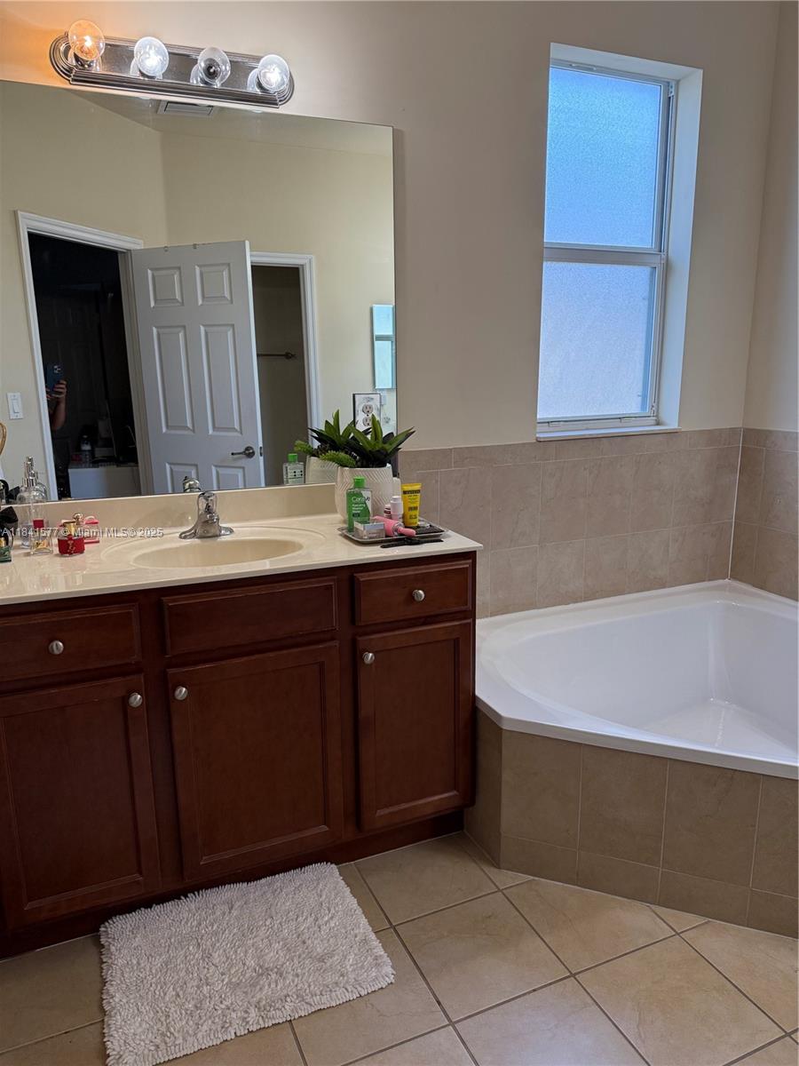 17012 SW 91st Ter, Miami, Florida image 24