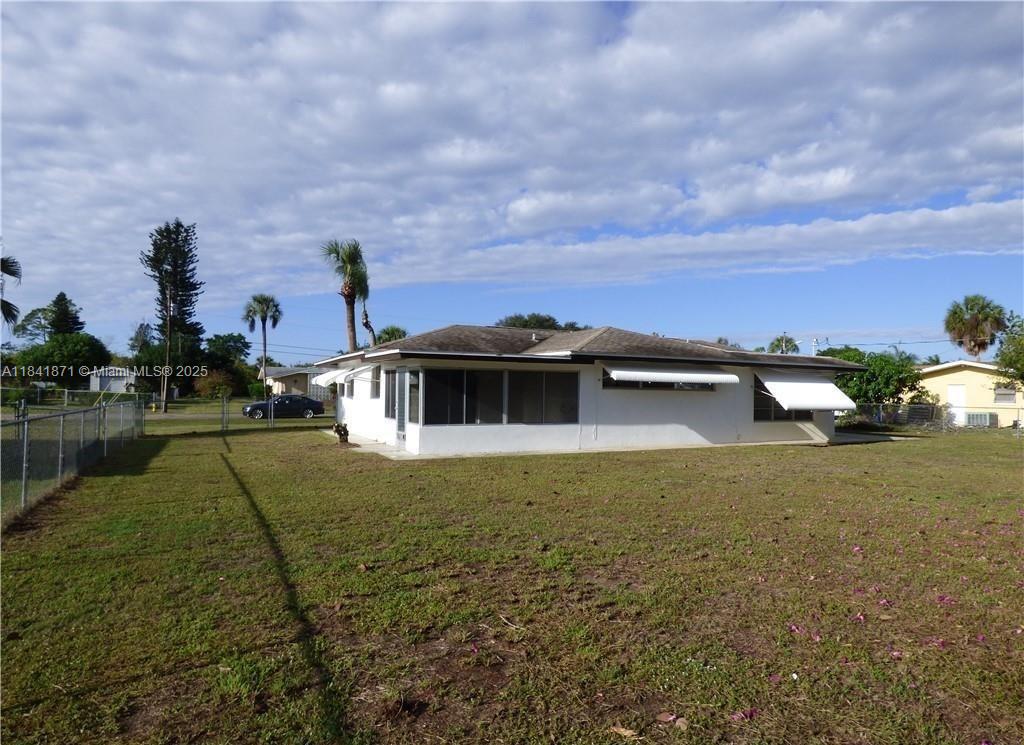 1506 Canal St, Lehigh Acres, Florida image 11