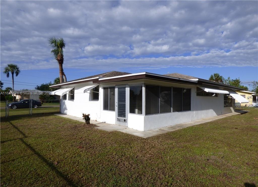 1506 Canal St, Lehigh Acres, Florida image 12