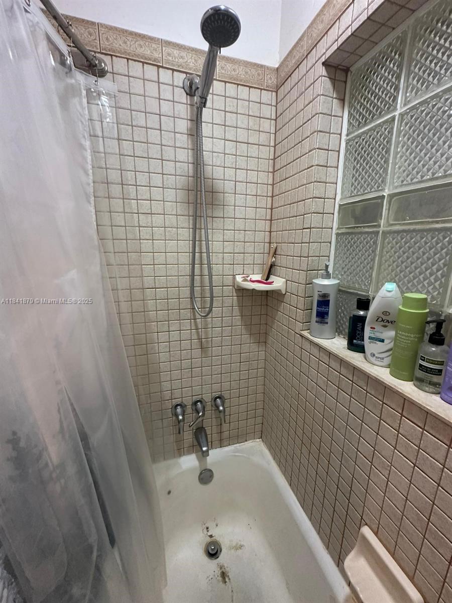 1779 NE 16th St, Fort Lauderdale, Florida image 23