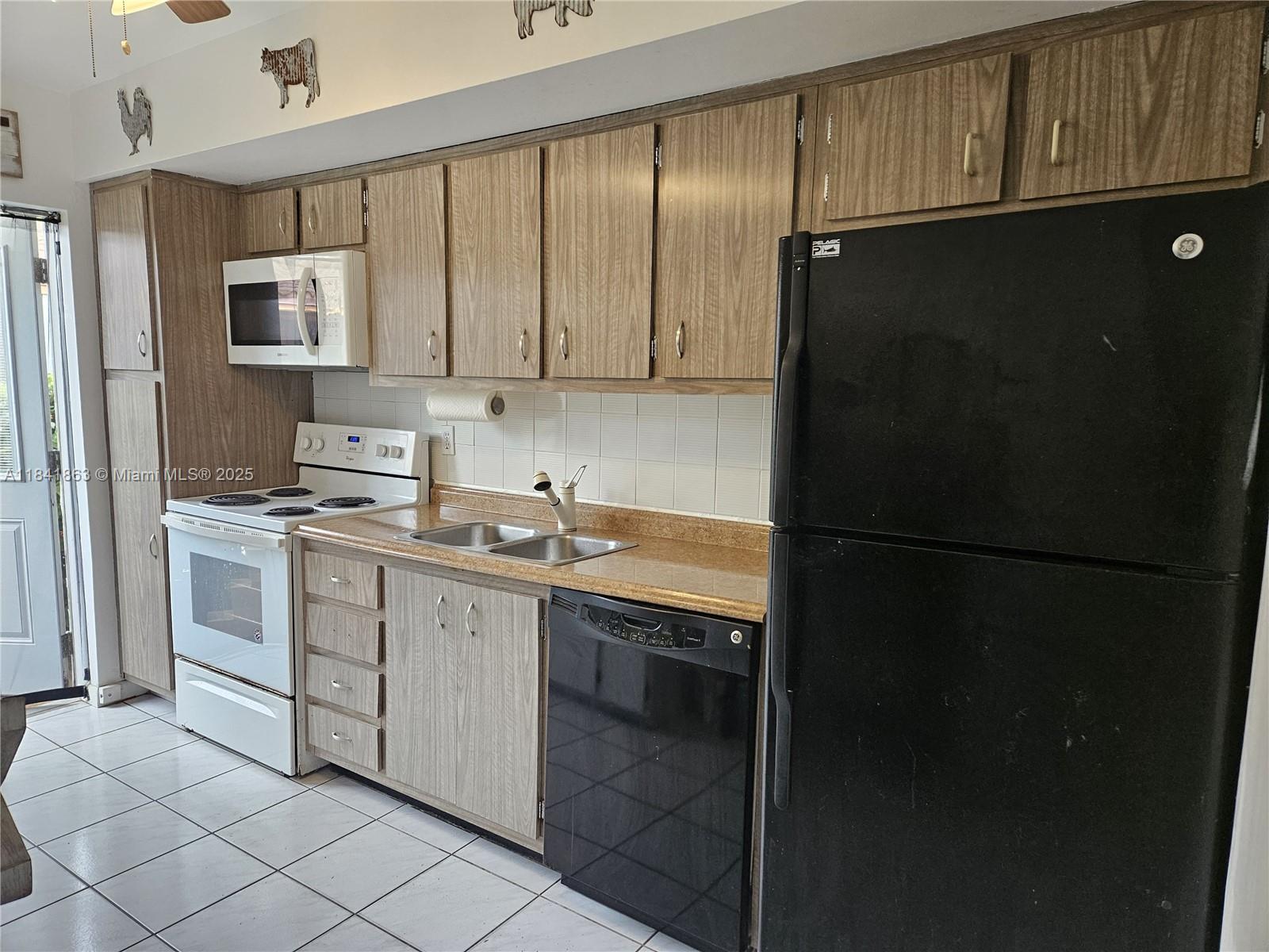 Property photo # 0
