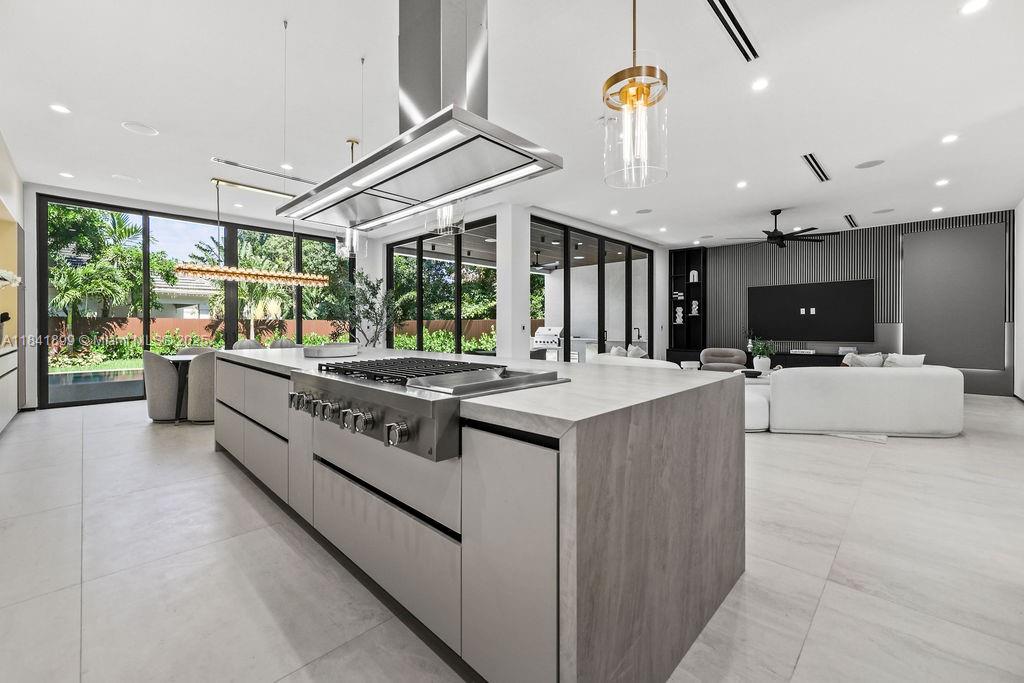 1132 SE 6th Ter, Fort Lauderdale, Florida image 15