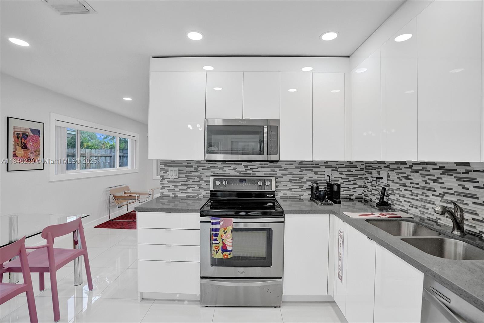 1605 NW 7th Ter, Fort Lauderdale, Florida image 9