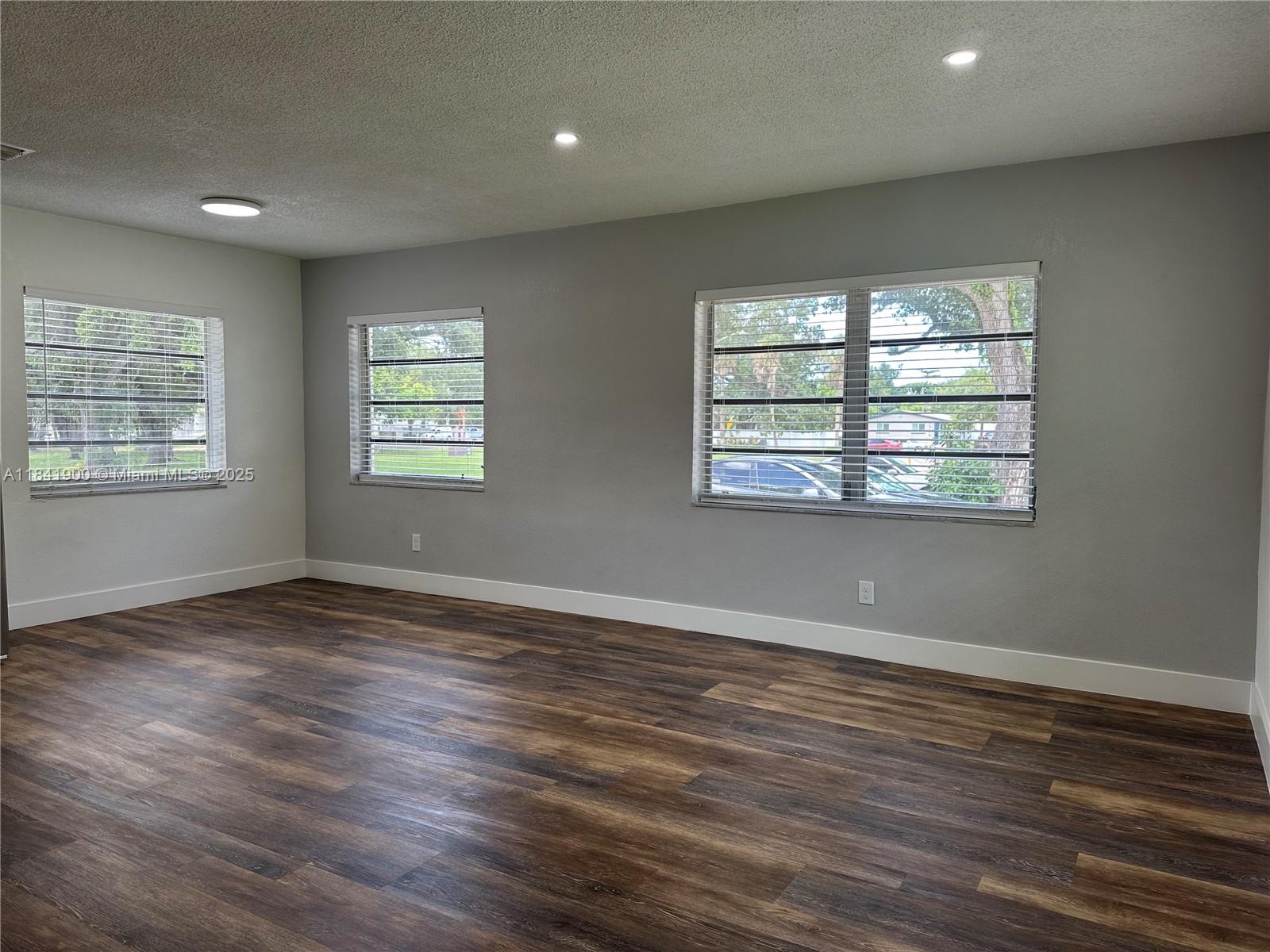 Property photo # 7