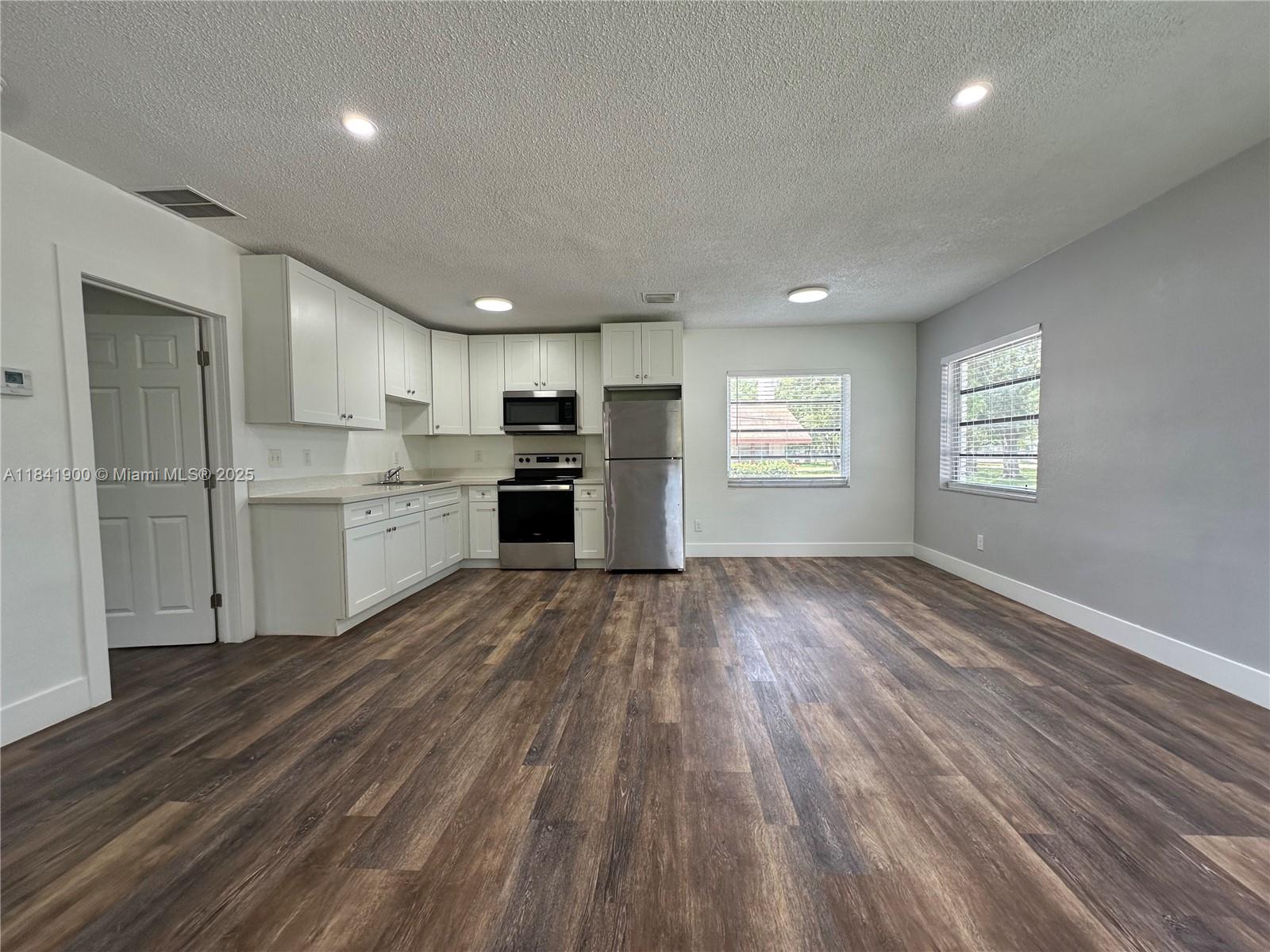 Property photo # 6
