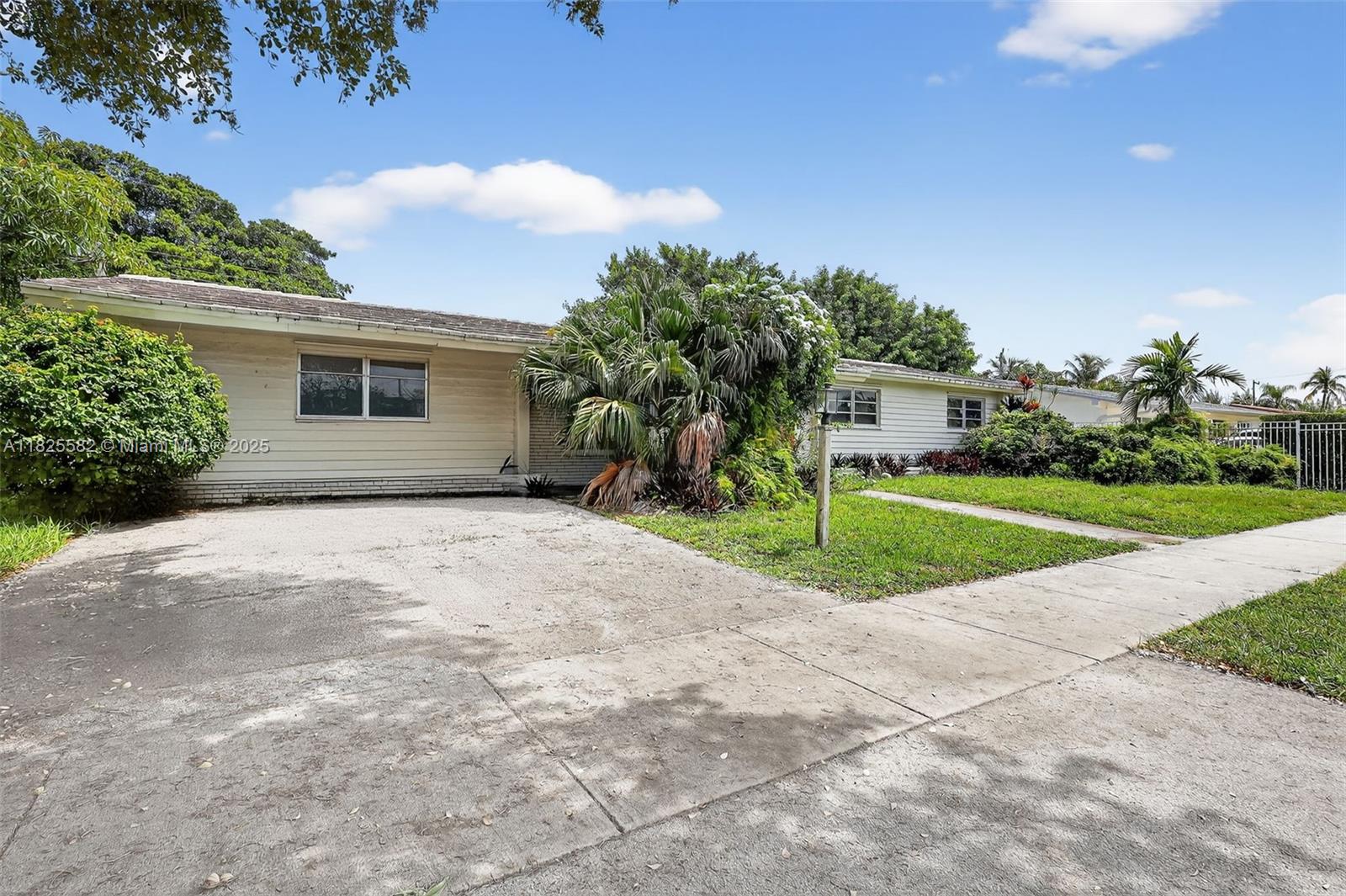 8335 SW 41st Ter, Miami, Florida image 3