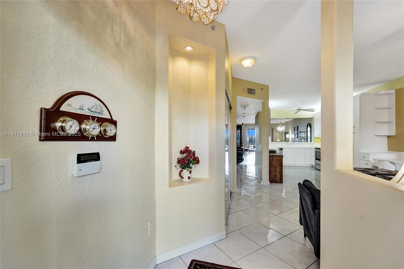 7727 Southampton Ter #304, Tamarac, Florida image 2