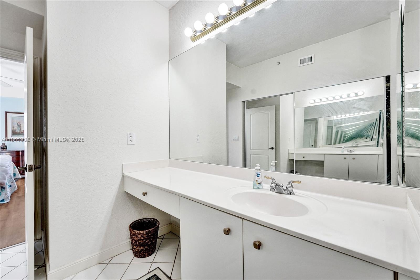 7727 Southampton Ter #304, Tamarac, Florida image 35