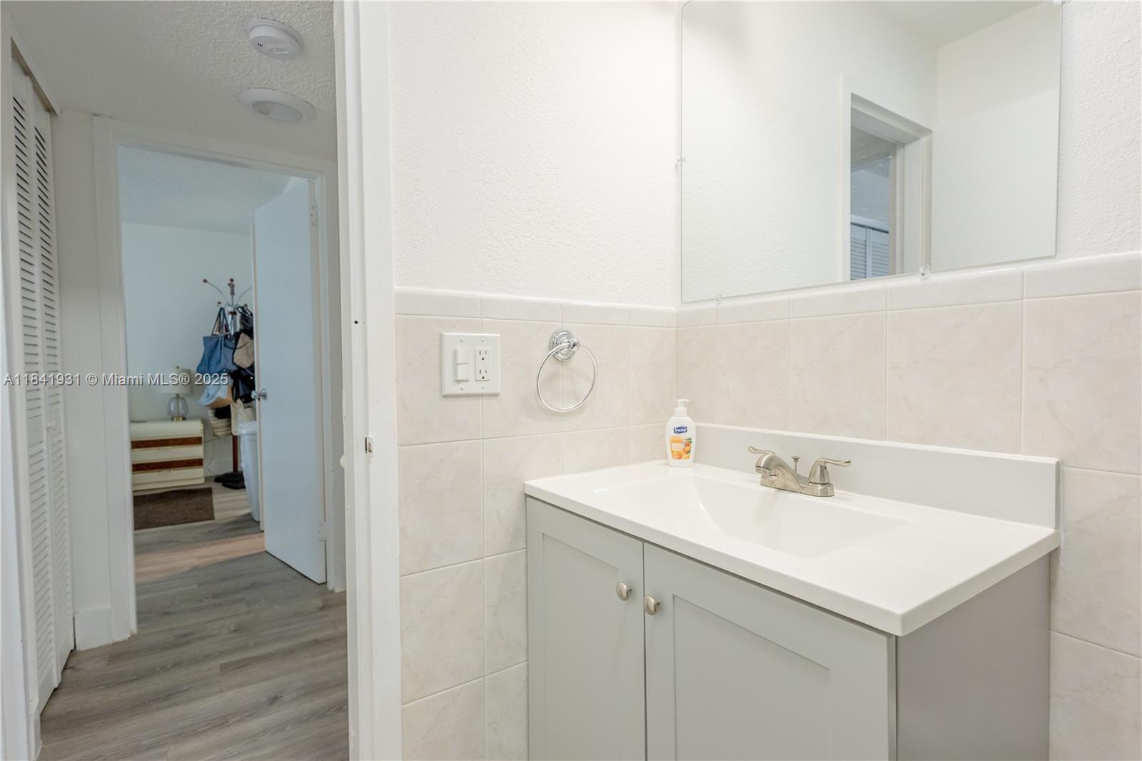 30 E 39th St #325, Hialeah, Florida image 17