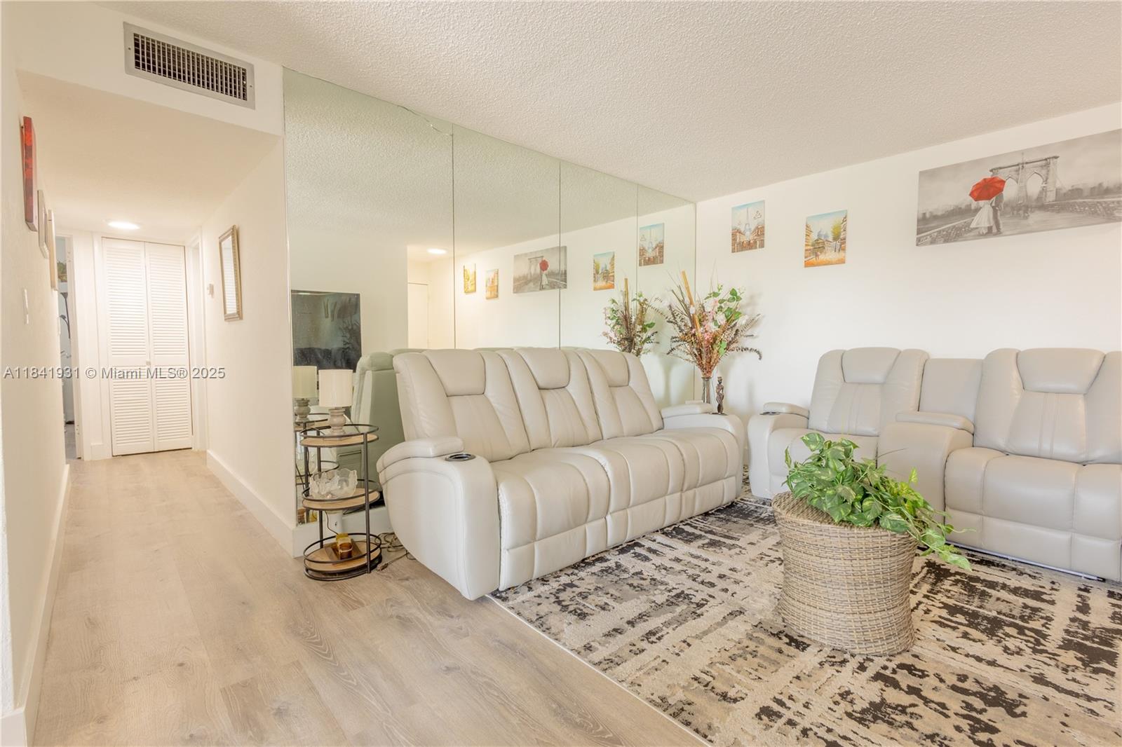 30 E 39th St #325, Hialeah, Florida image 25