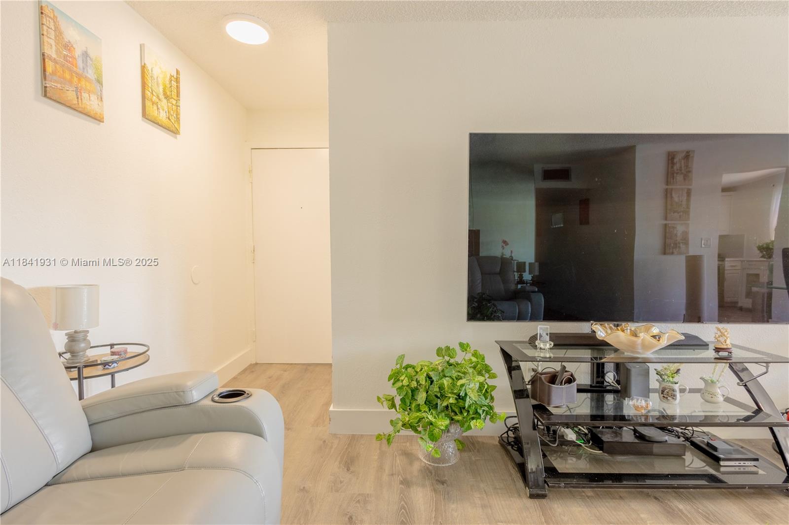 30 E 39th St #325, Hialeah, Florida image 27