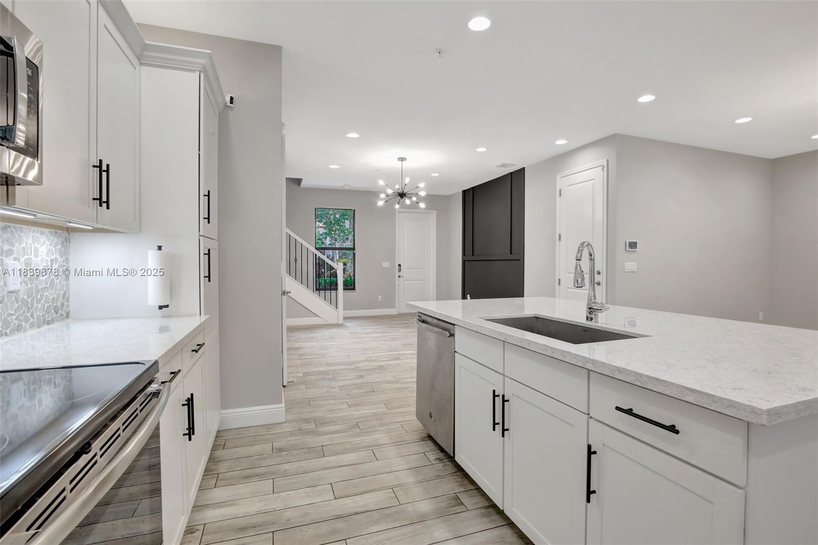 20946 NW 1st St, Pembroke Pines, Florida image 16