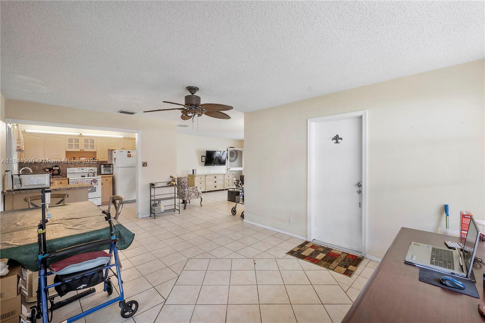 7104 NW 71st Ave, Tamarac, Florida image 7