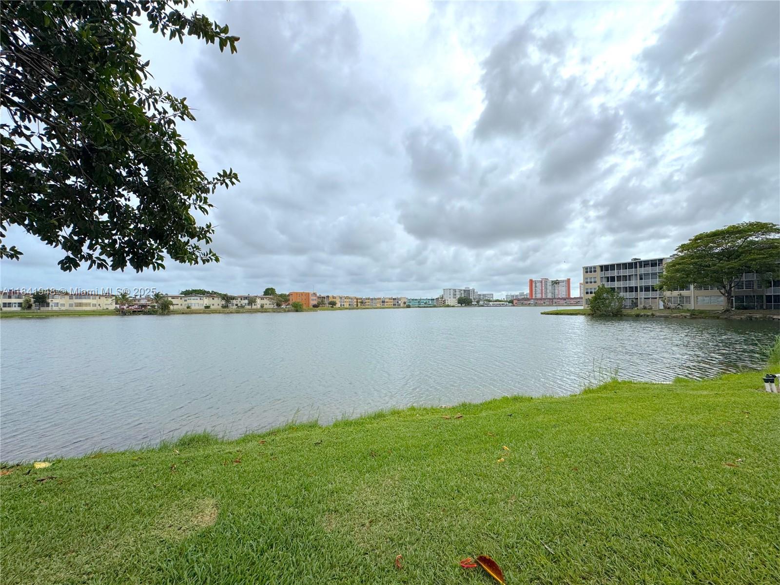1750 NE 191st St #224-4, Miami, Florida image 1