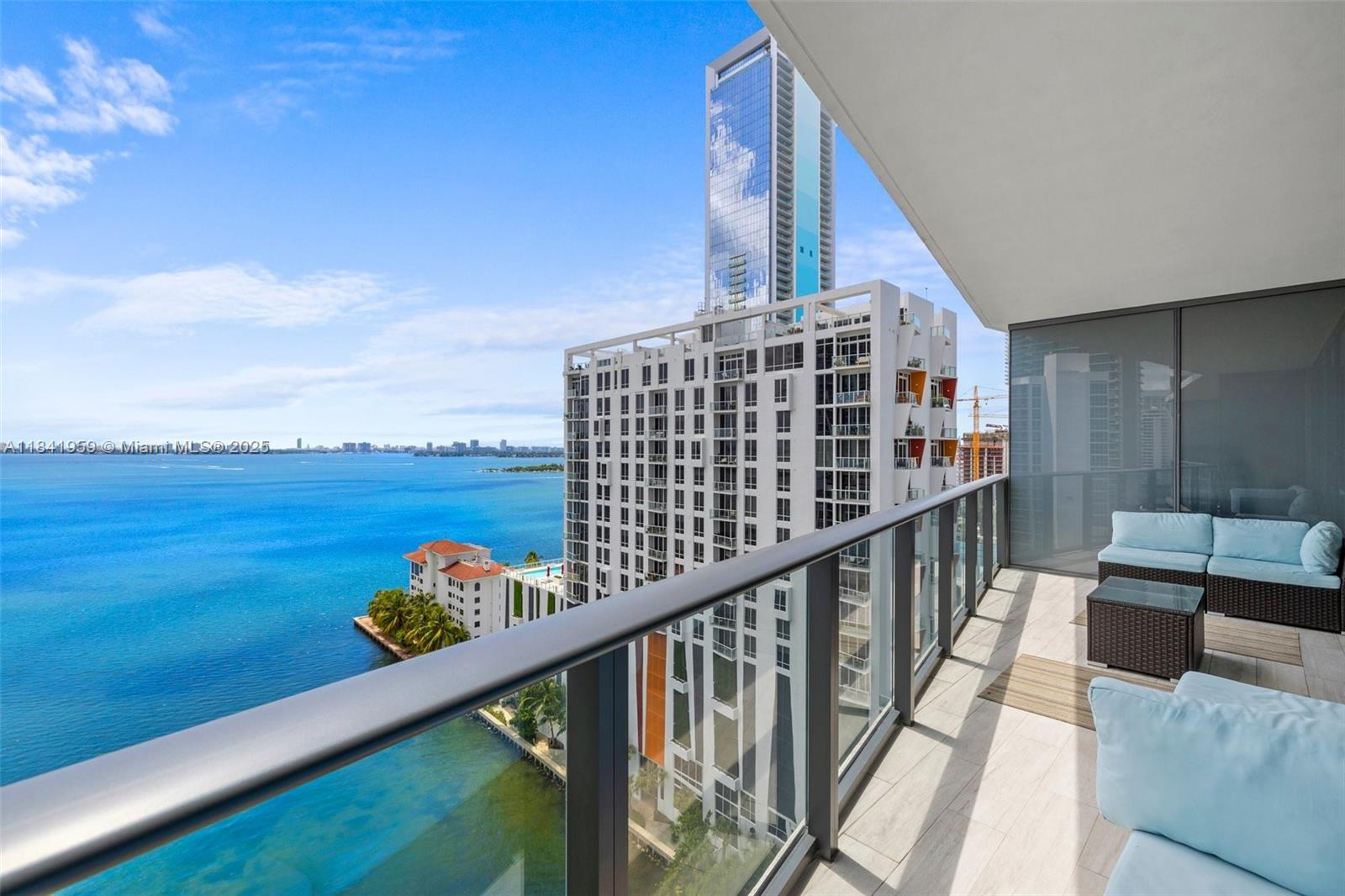 460 NE 28th St #1605, Miami, Florida image 1