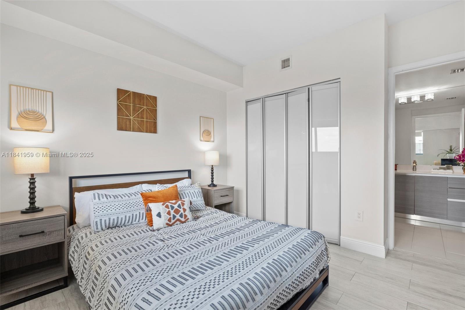 460 NE 28th St #1605, Miami, Florida image 24