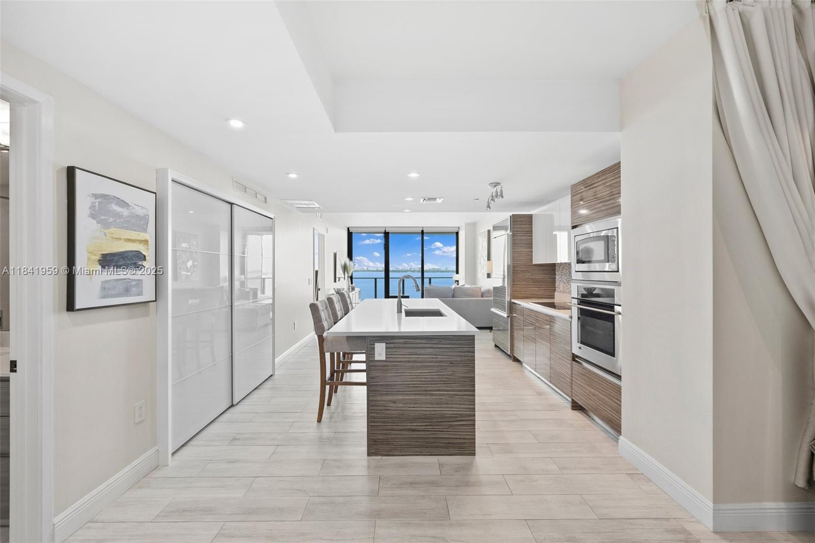 460 NE 28th St #1605, Miami, Florida image 29