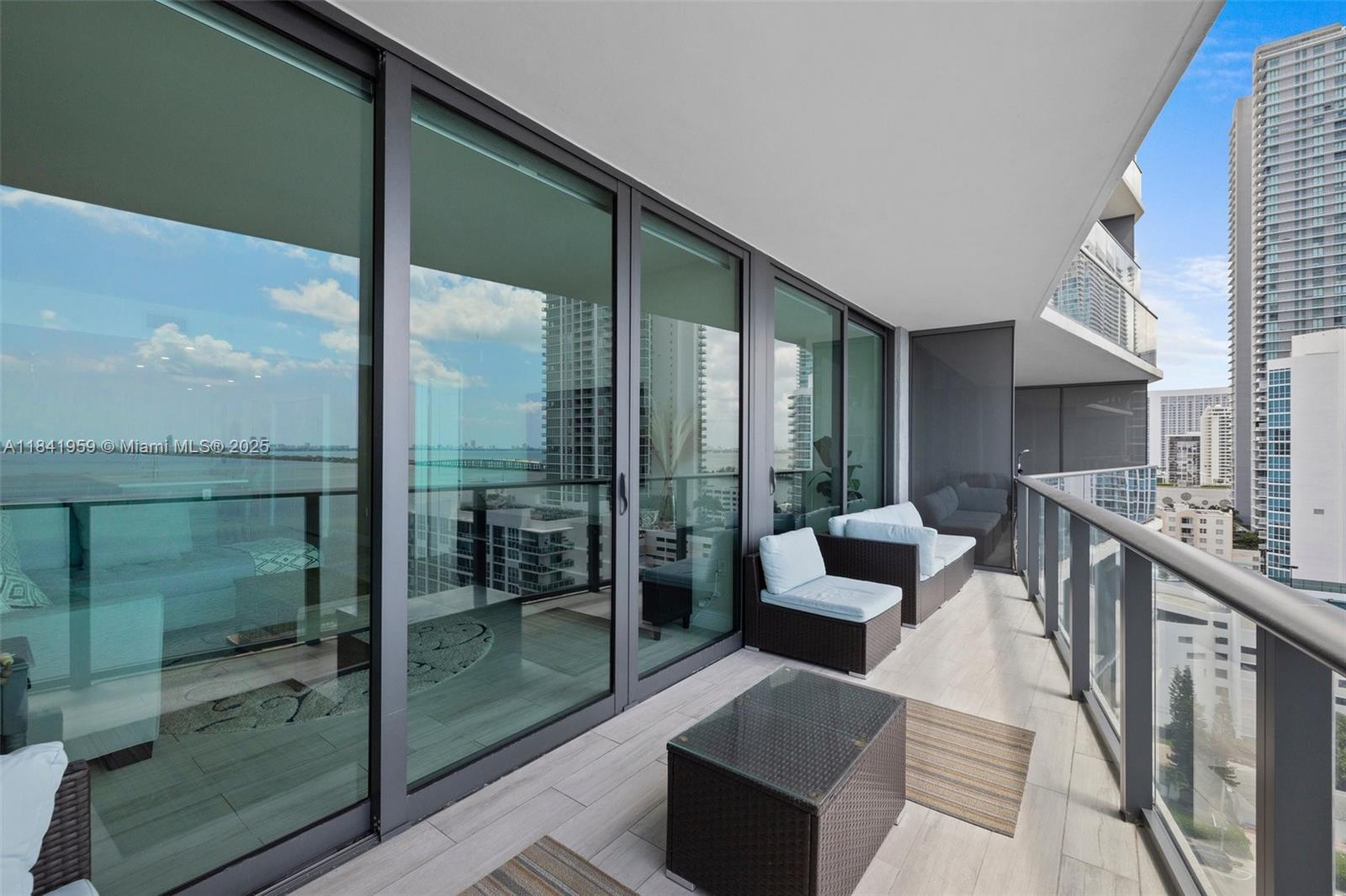 460 NE 28th St #1605, Miami, Florida image 31