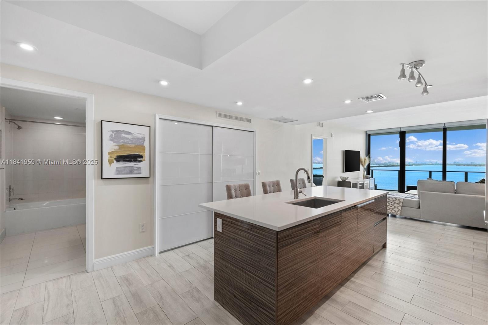 460 NE 28th St #1605, Miami, Florida image 9