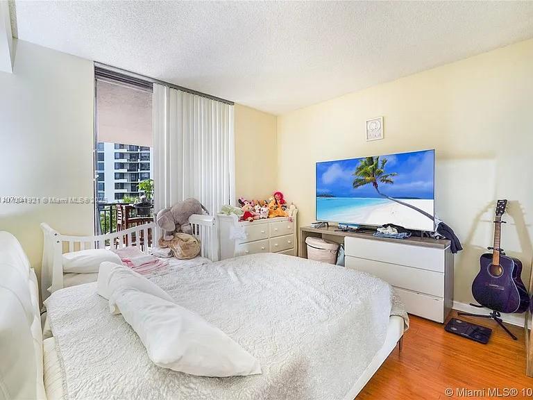 Property photo # 9