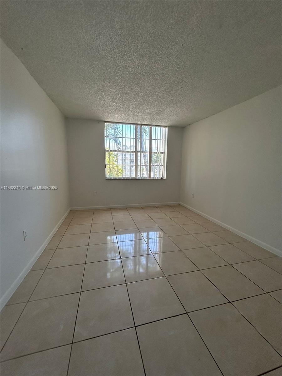 496 NW 165th St Rd #D-310, Miami, Florida image 9