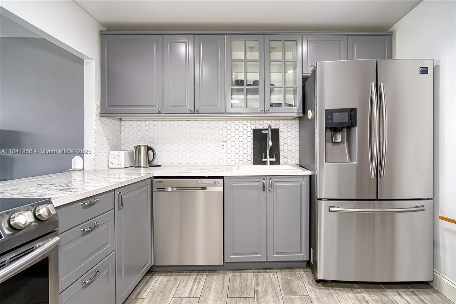 Property photo # 8
