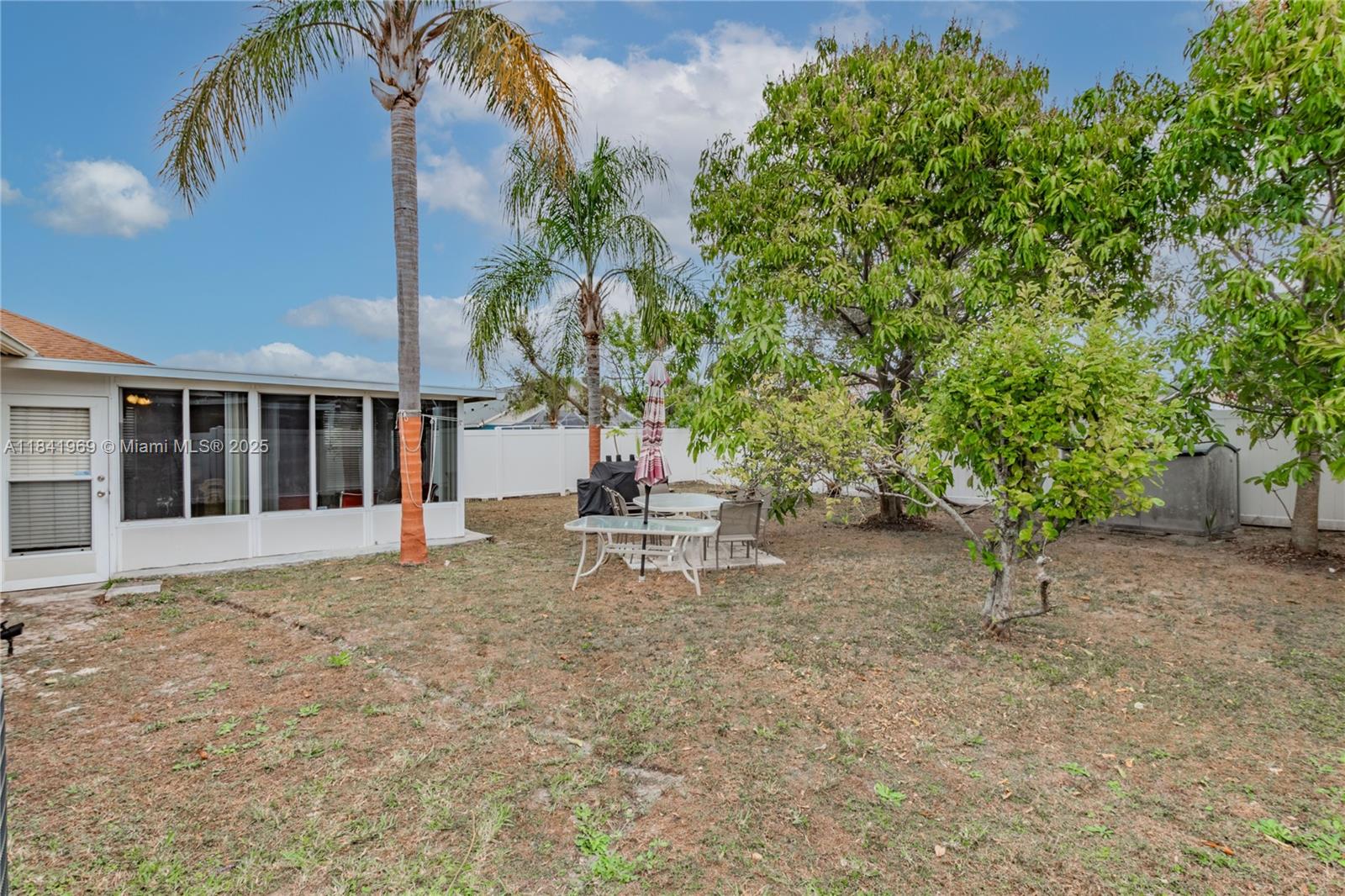 1706 Kirtley Drive, Brandon, Florida image 24