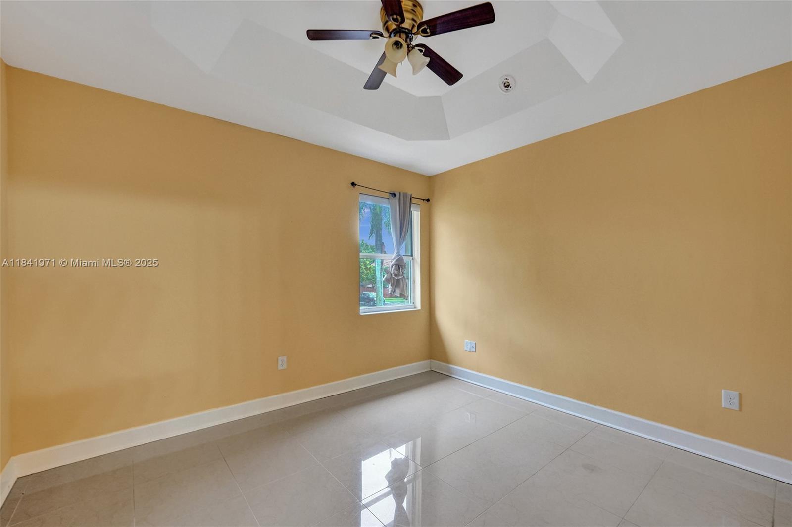 1485 NE 33rd Rd #111-1, Homestead, Florida image 11