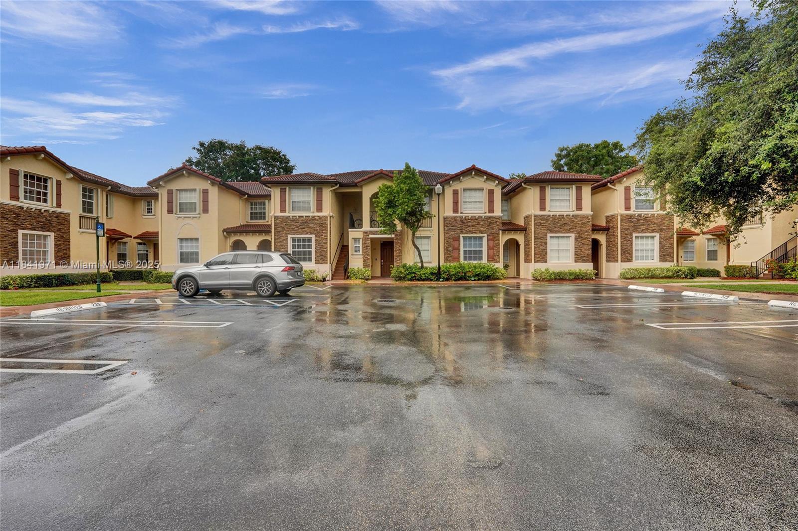 1485 NE 33rd Rd #111-1, Homestead, Florida image 7